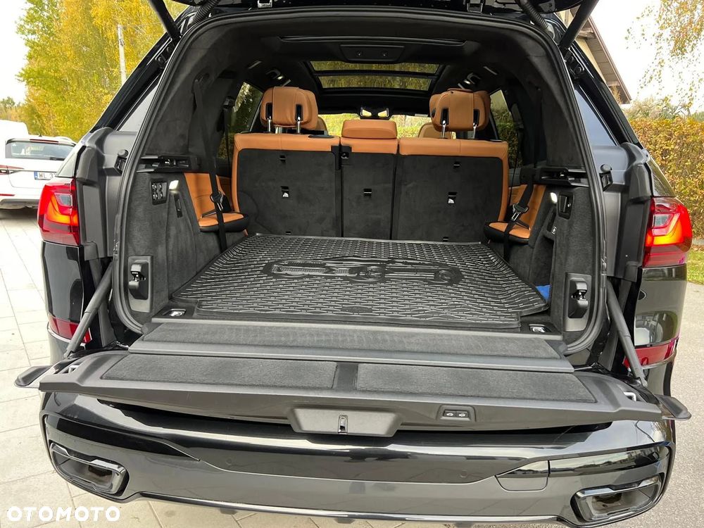 BMW X7 M50d sport - 29