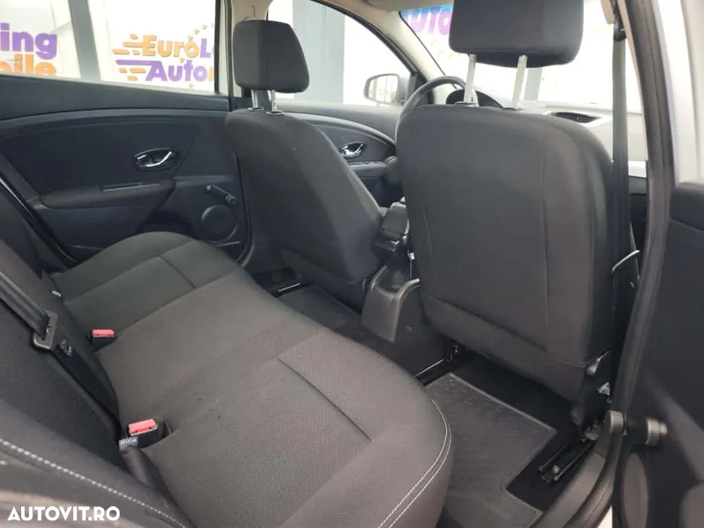 Renault Fluence 1.6 Authentique - 14