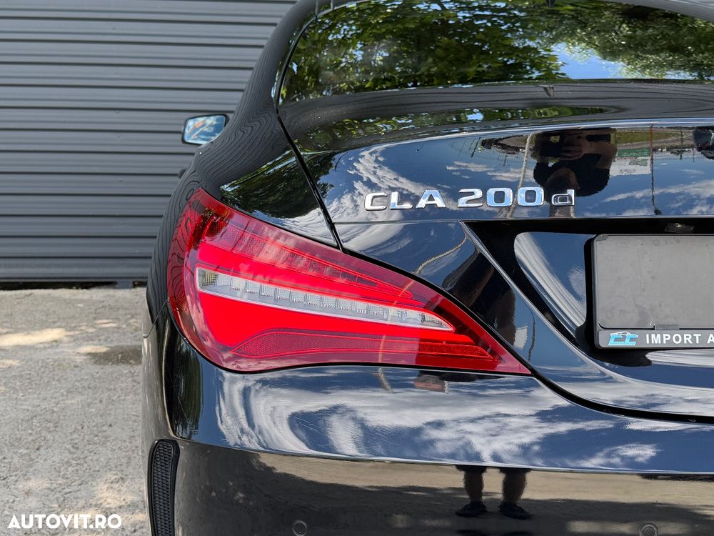 Mercedes-Benz CLA 200 d 4Matic 7G-DCT AMG Line - 25