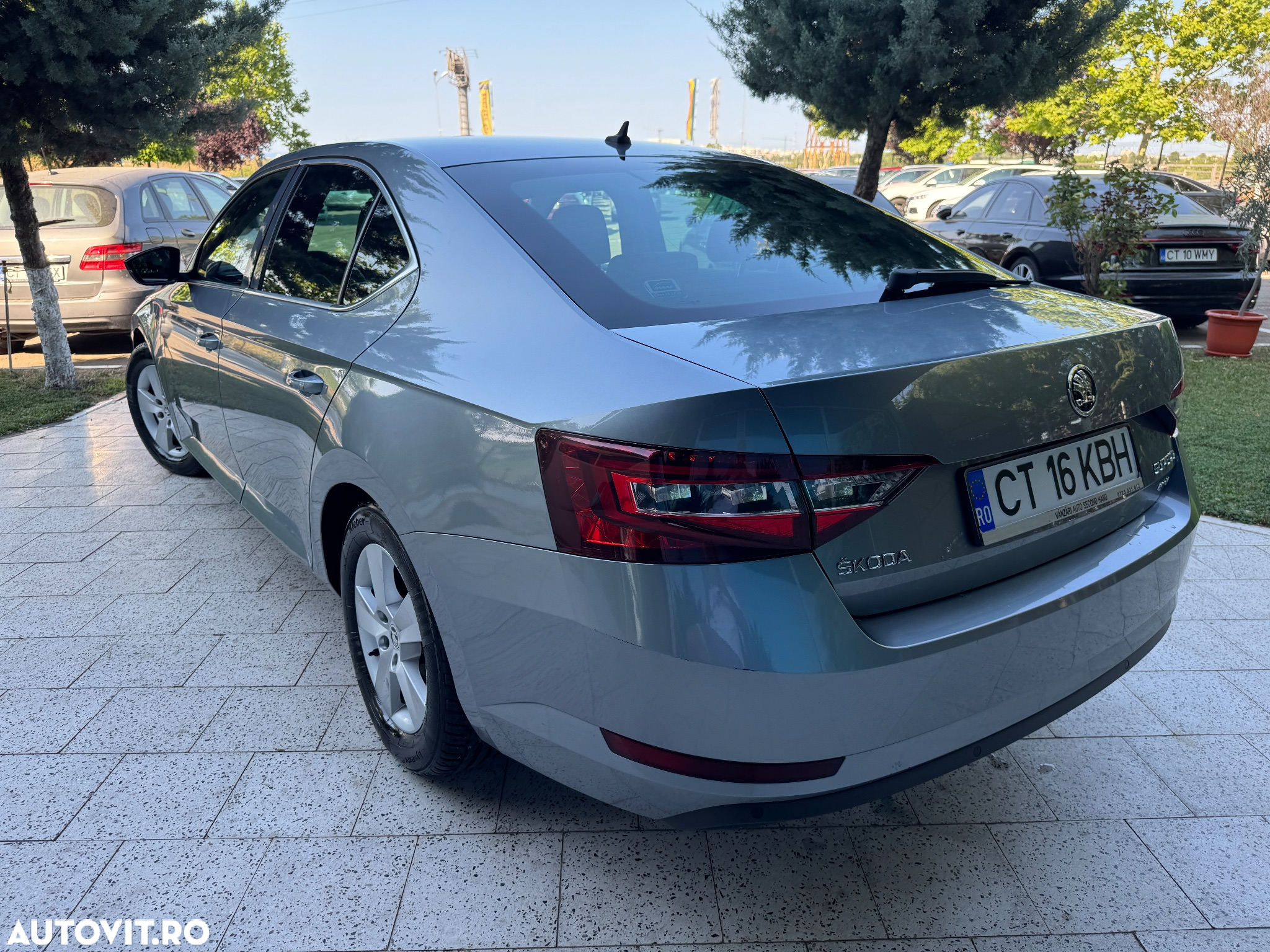 Skoda Superb 2.0 TDI 4x4 Active - 13