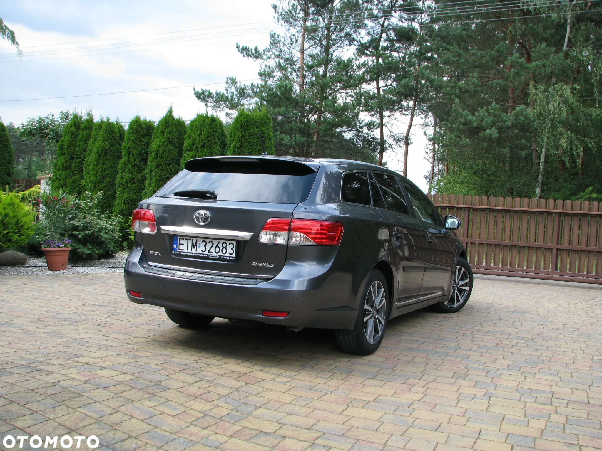 Toyota Avensis Combi 2.0 D-4D Executive - 11