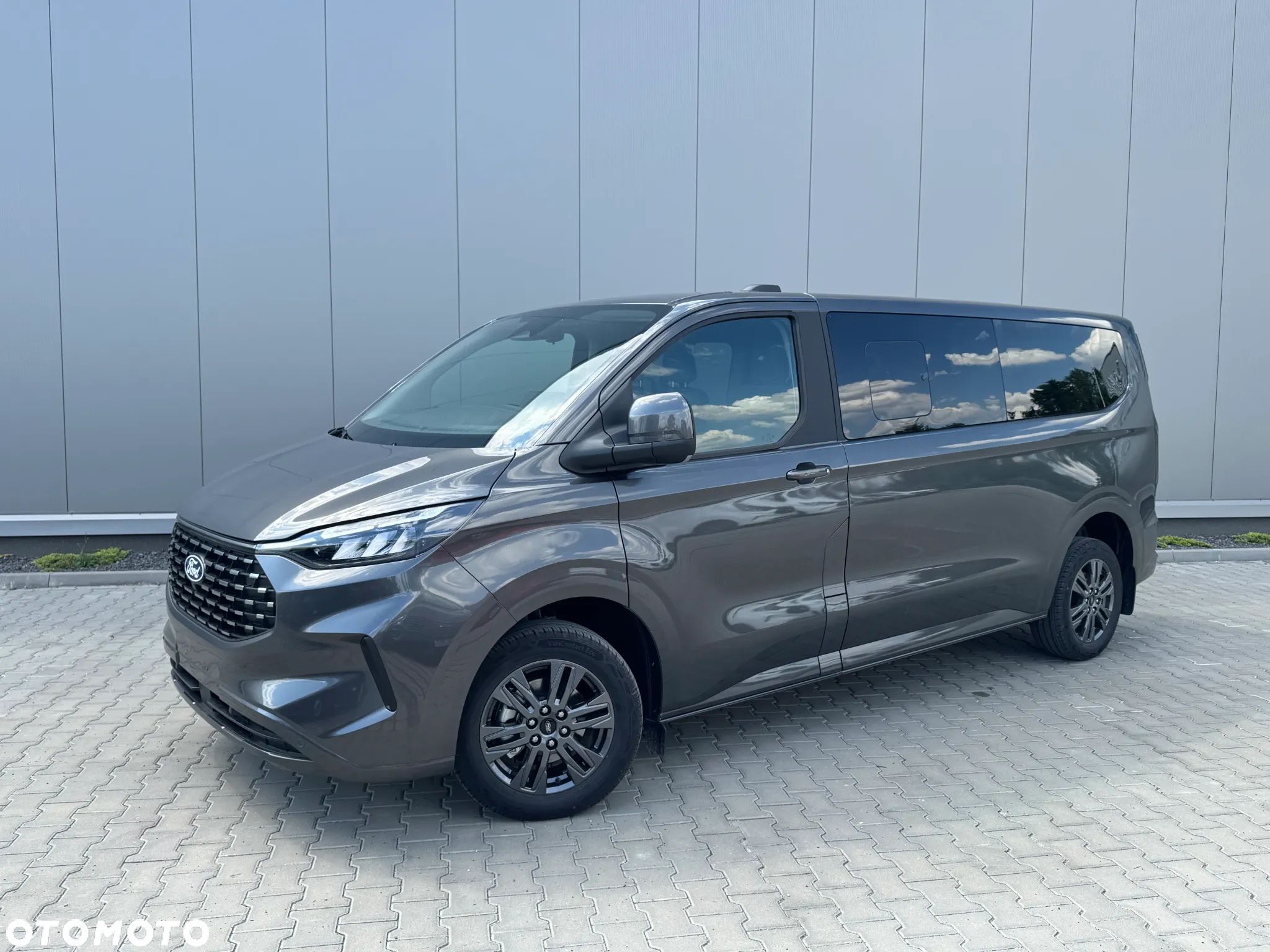 Ford Tourneo Custom 2.0 EcoBlue L2 Titanium SelectShift - 1