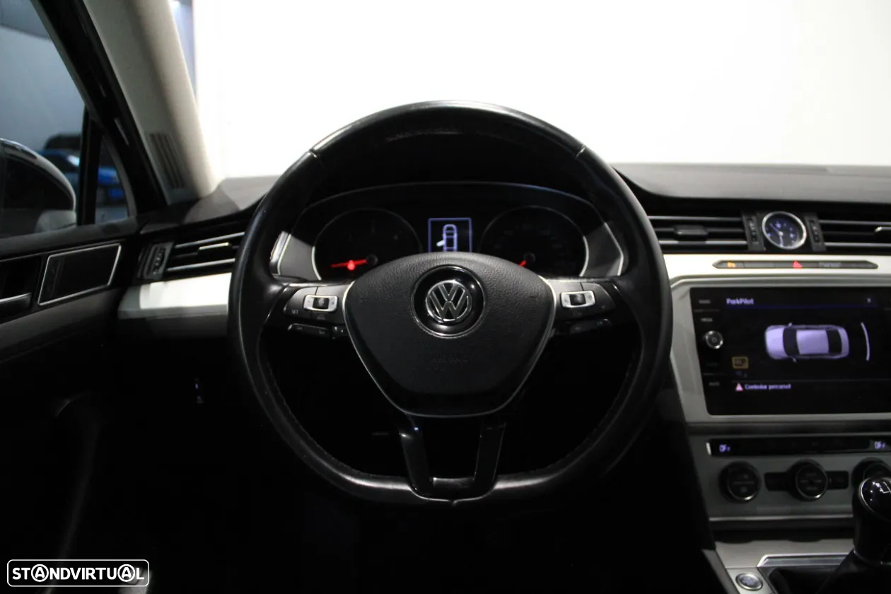 VW Passat 1.6 TDI Confortline - 6