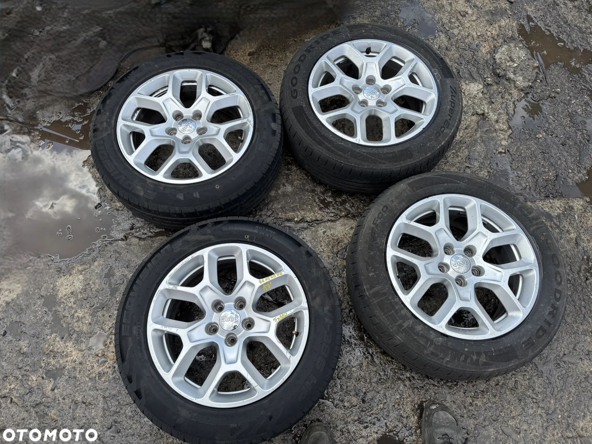Koła felgi 17' 735577525 Jeep Renegade 5x110 7JxH2 Et40 OE - 1