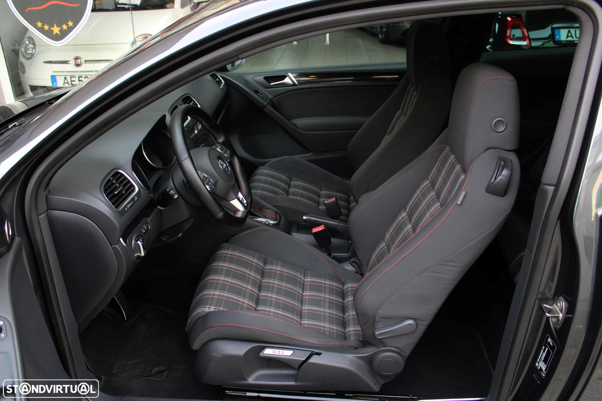 VW Golf 2.0 GTI DSG - 21