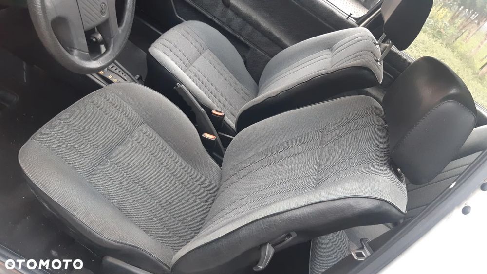 Volkswagen Golf - 15