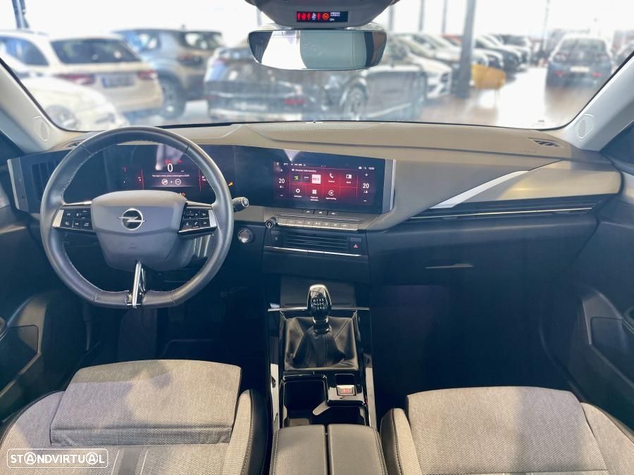 Opel Astra 1.2 T Elegance - 31