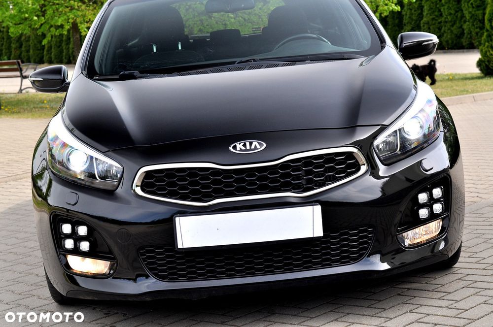 Kia Ceed 1.6 CRDi 136 DCT ISG GT Line - 13