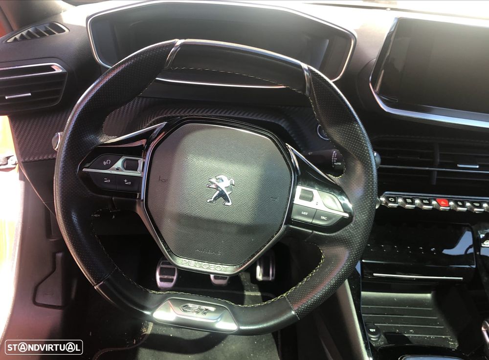 Peugeot 2008 - 14