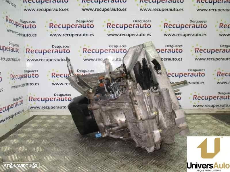 CAIXA VELOCIDADES RENAULT CLIO III 2006 -JH3172 - 2