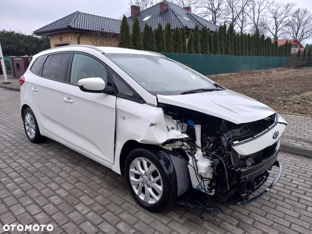 Kia Carens 1.6 GDI Business Line EU6 - 13
