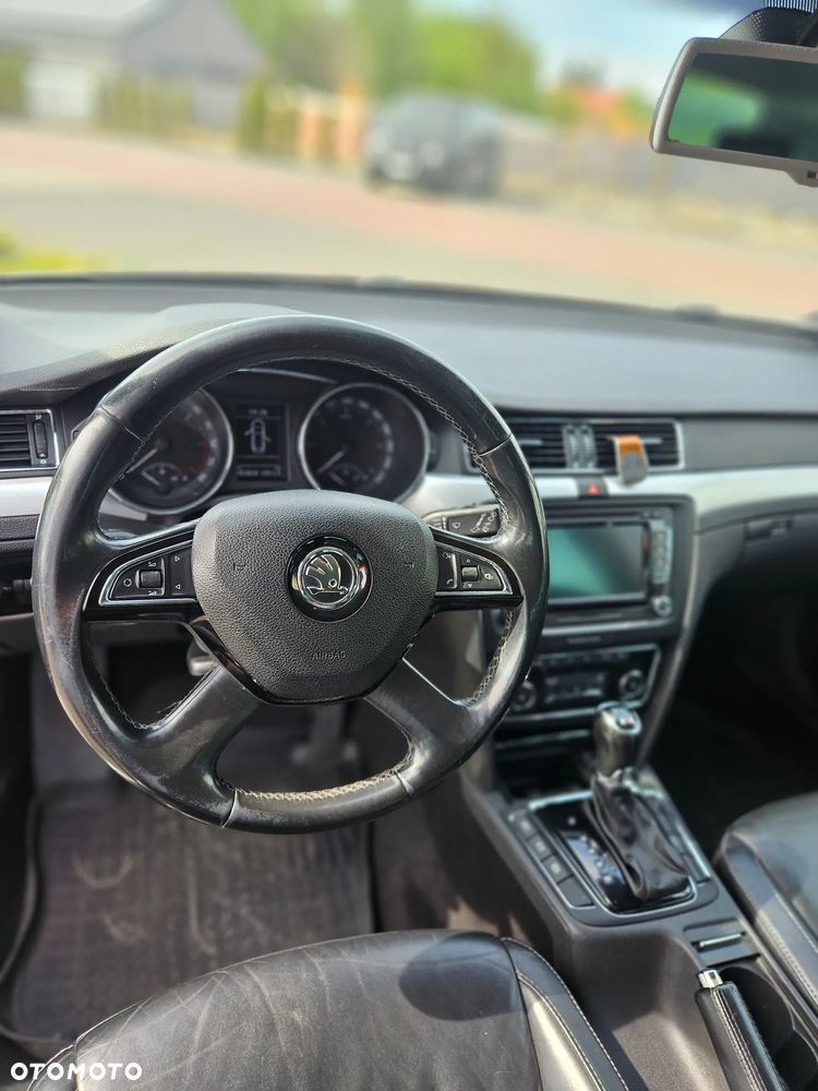 Skoda Superb 2.0 TDI 4x4 Business DSG - 3