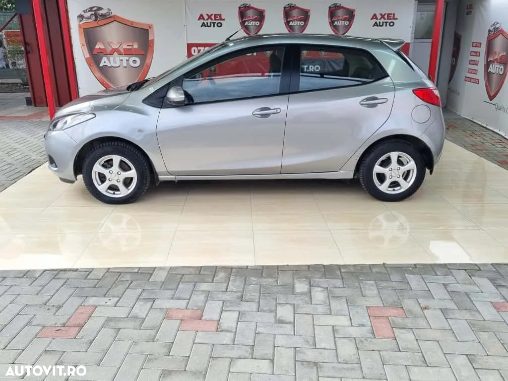 Mazda 2 - 5