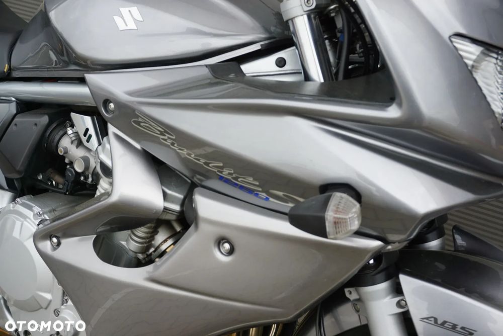 Suzuki Bandit - 5