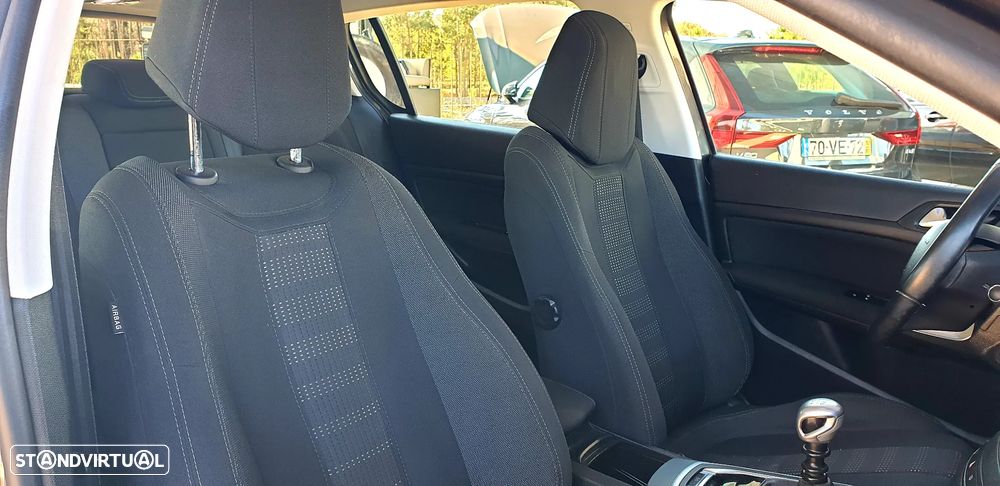 Peugeot 308 1.2 PureTech Allure - 14