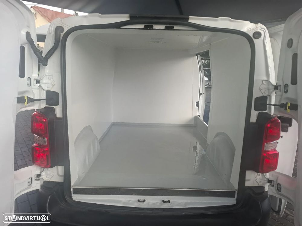 Opel VIVARO 130CV ISOTERMICO OMULGADO - 17