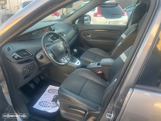 Renault Grand Scénic 1.5 dCi Luxe SS - 9