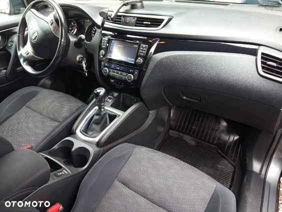 Nissan Qashqai 1.6 dCi 4x4 Tekna S&S - 6