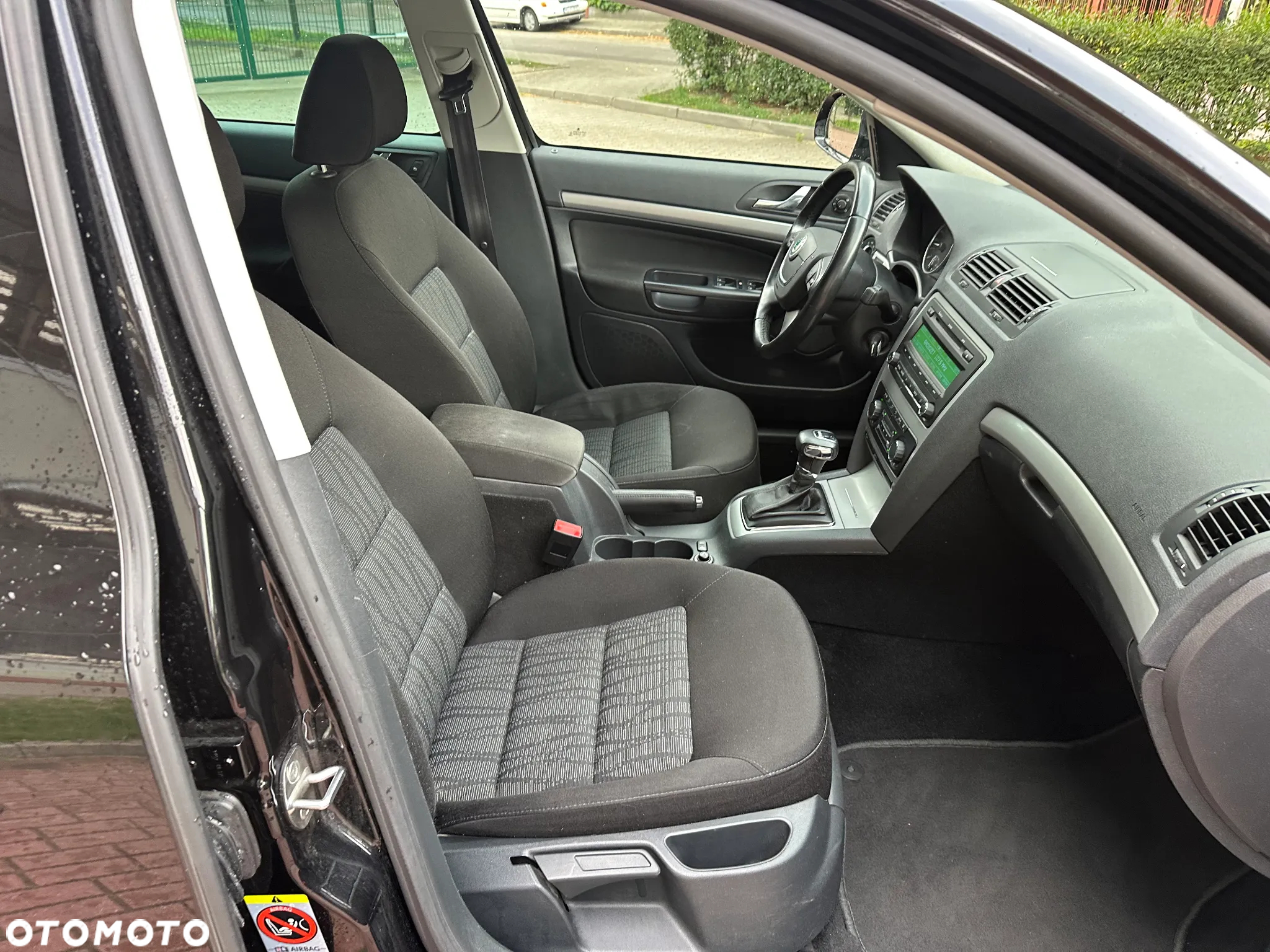 Skoda Octavia 1.6 TDI DPF DSG Ambition - 14