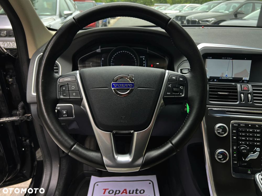 Volvo XC 60 D3 Geartronic Momentum - 23