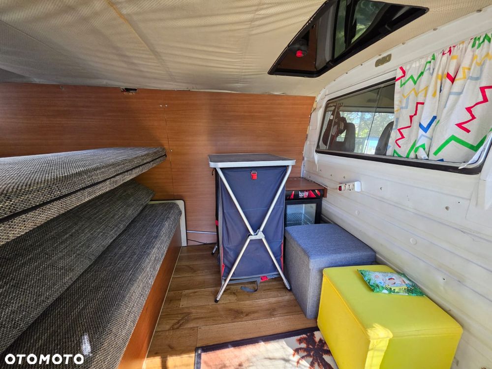 Volkswagen Transporter - 6