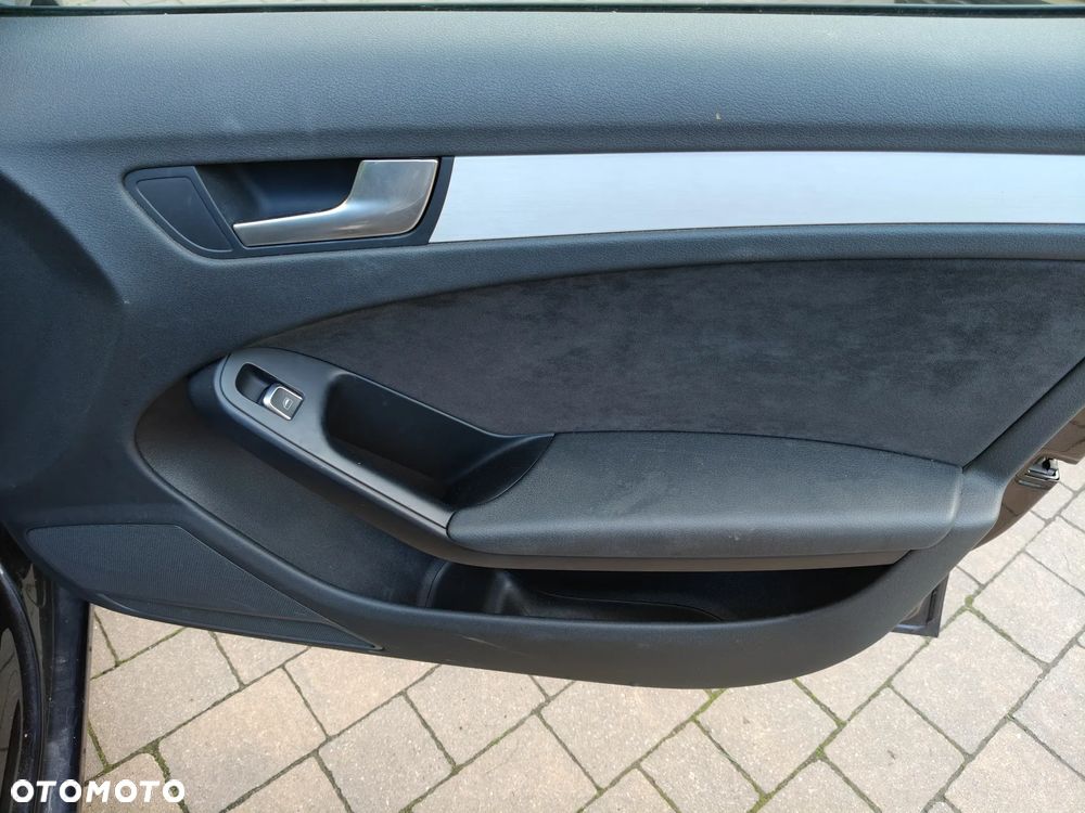 Audi A4 ver-2-0-tfsi-quattro - 33