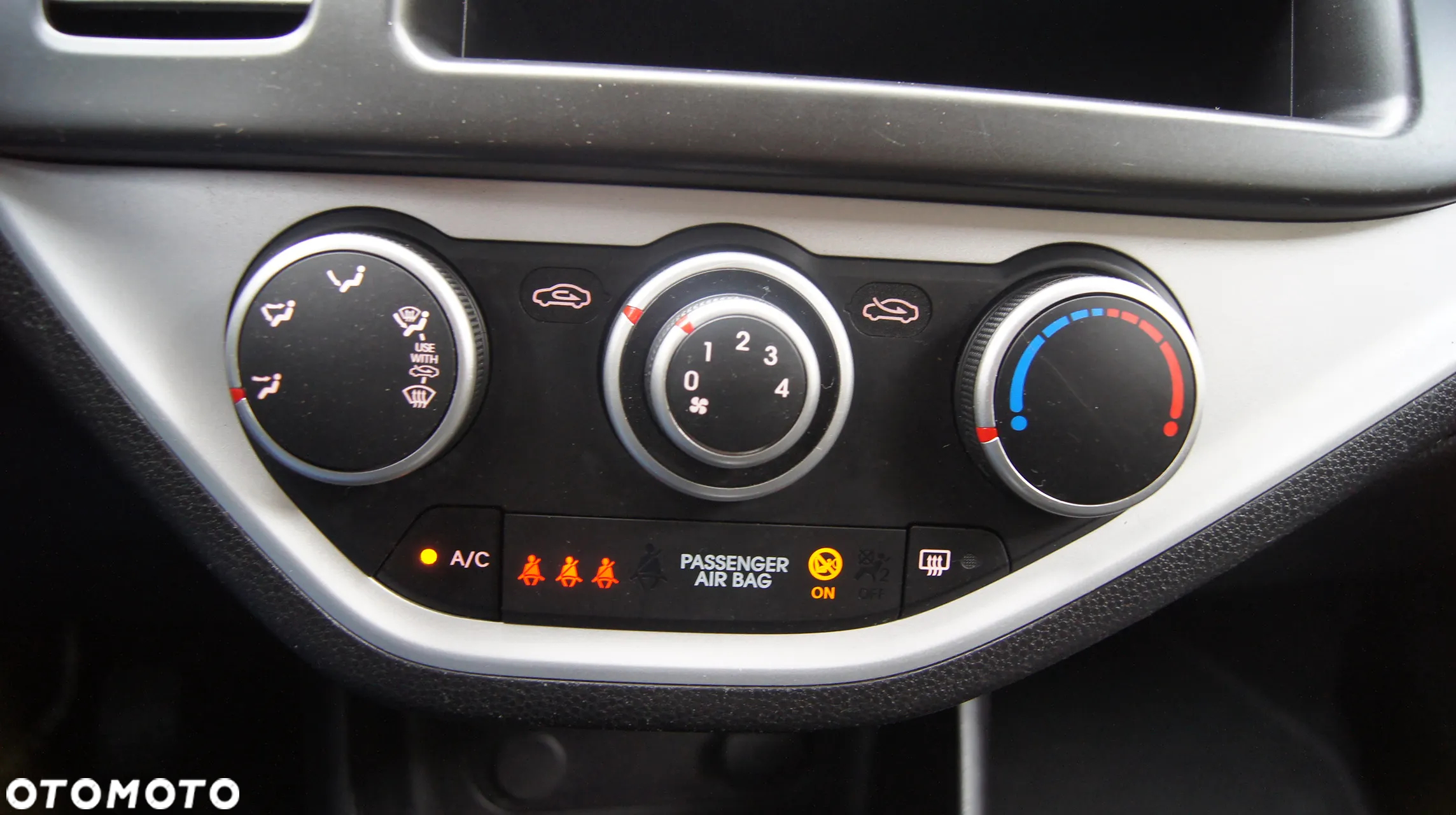 Kia Picanto 1.0 Dream Team Edition - 16