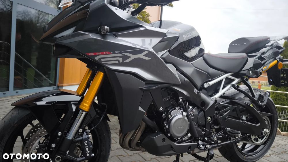 Suzuki GSX 1000 - 22