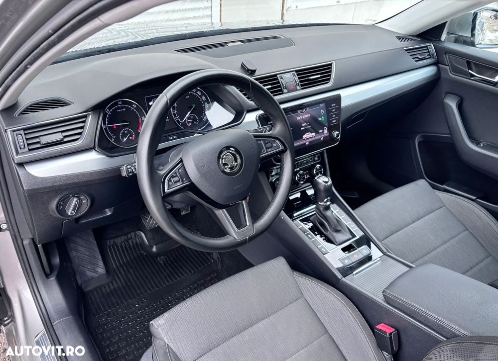 Skoda Superb 2.0 TDI DSG Ambition - 18