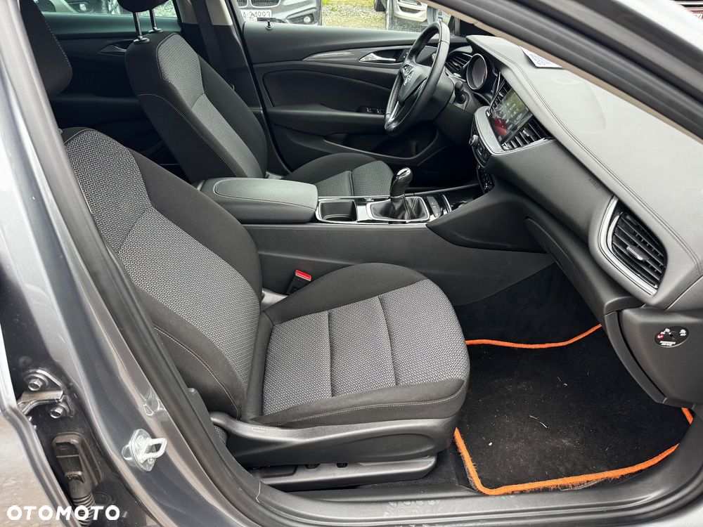 Opel Insignia 1.5 T Enjoy S&S - 31