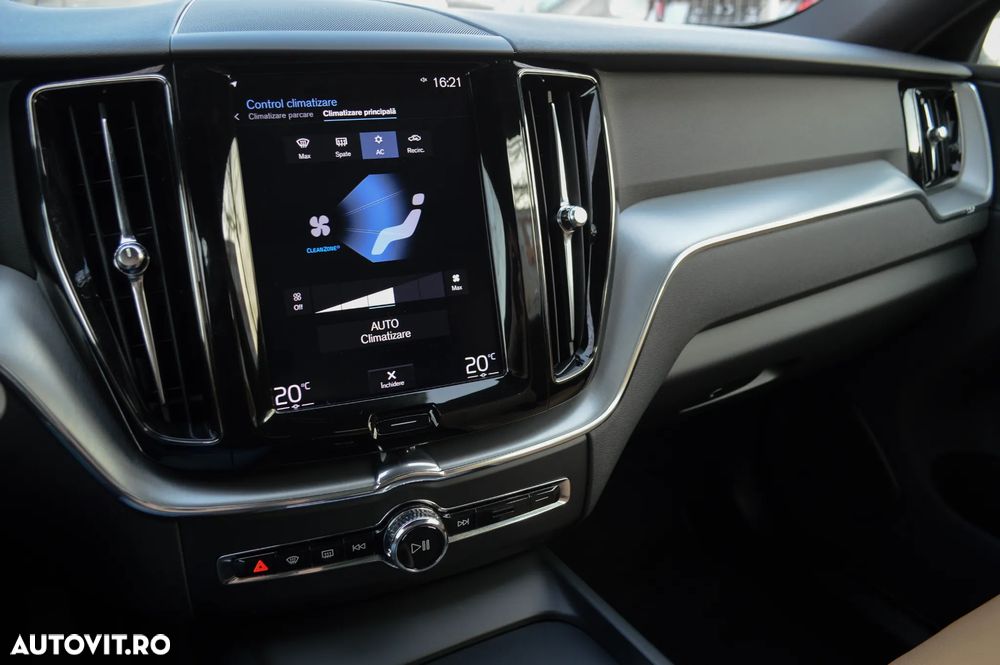 Volvo XC 60 Recharge T8 Twin Engine eAWD Inscription - 25