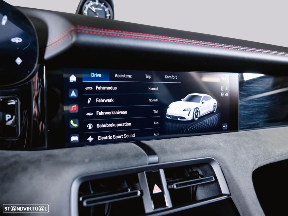 Porsche Taycan - 17