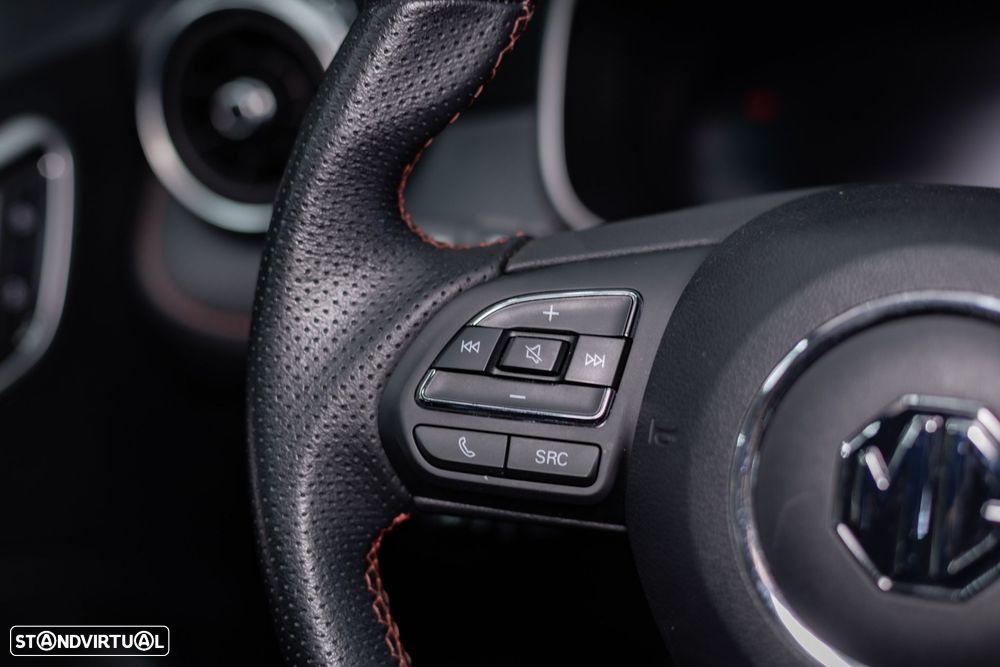 MG ZS EV 72.6 kWh Luxury - 26