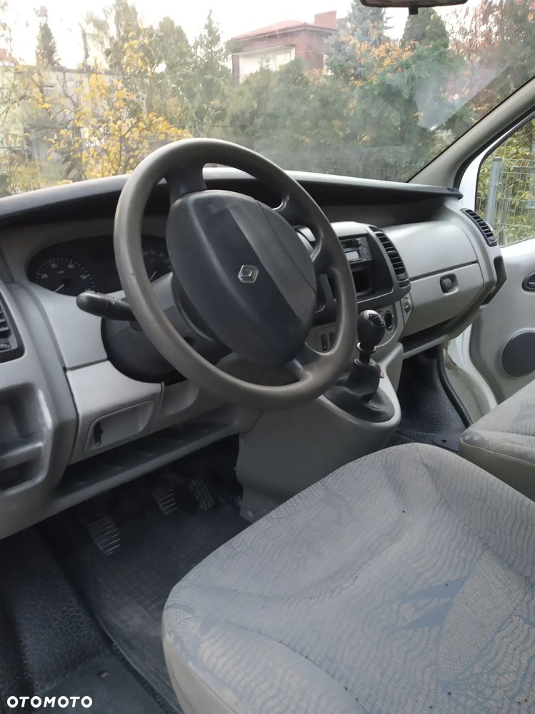 Renault Trafic - 9