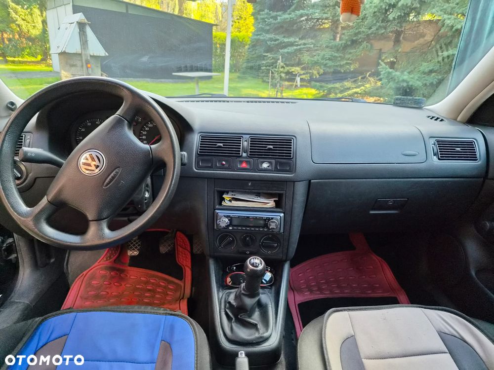 Volkswagen Golf 1.6 Basis - 6