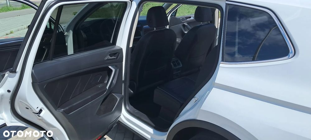 Volkswagen Tiguan Allspace - 16