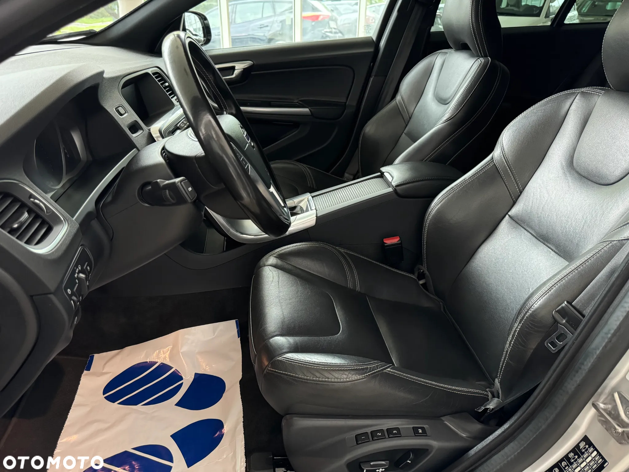 Volvo V60 D3 Geartronic Kinetic - 16