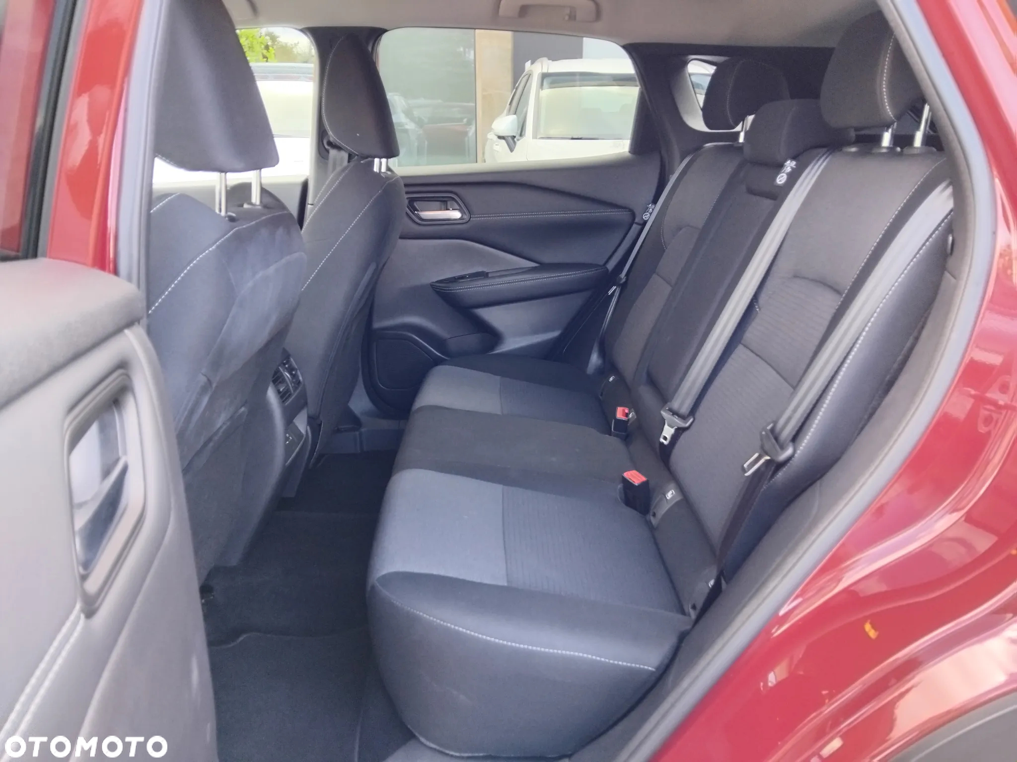 Nissan Qashqai 1.3 DIG-T mHEV N-Connecta Xtronic - 17