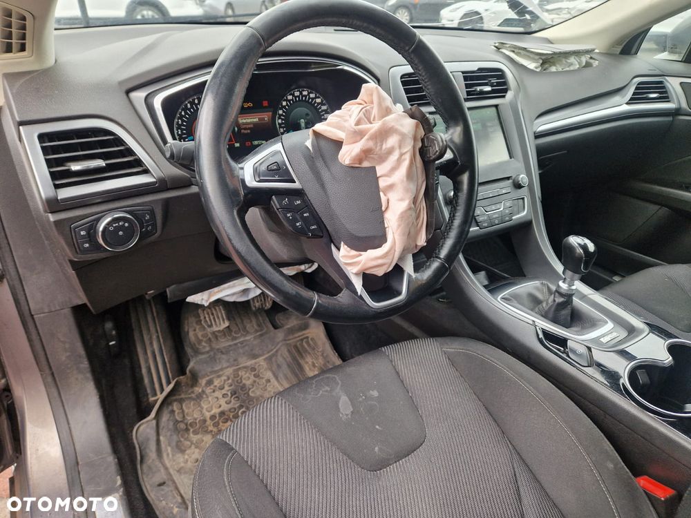 Ford Mondeo 1.5 EcoBoost Titanium - 19