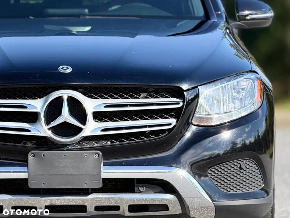 Mercedes-Benz GLC 300 4Matic 9G-TRONIC AMG Line - 12