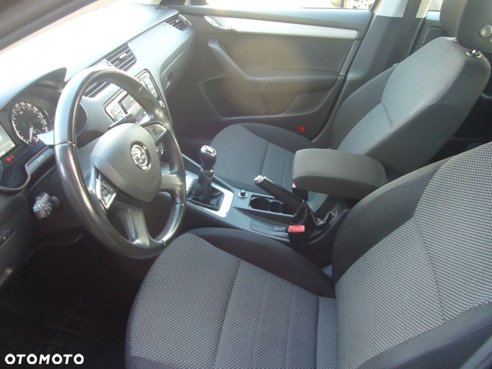 Skoda Octavia 1.4 TSI Ambition - 11