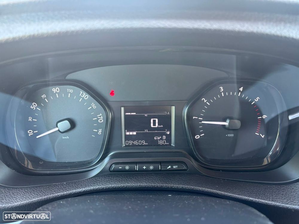 Opel Vivaro 1.5 CDTi L3H1 Essentia Inc - 39