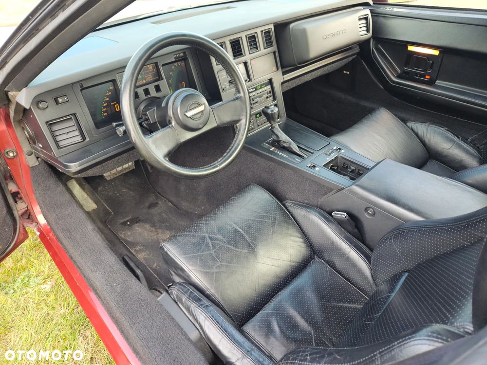 Chevrolet Corvette - 16