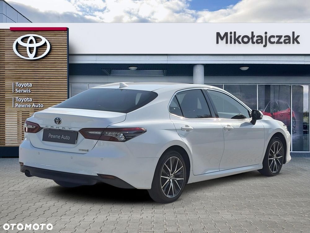 Toyota Camry 2.5 Hybrid Executive CVT - 3