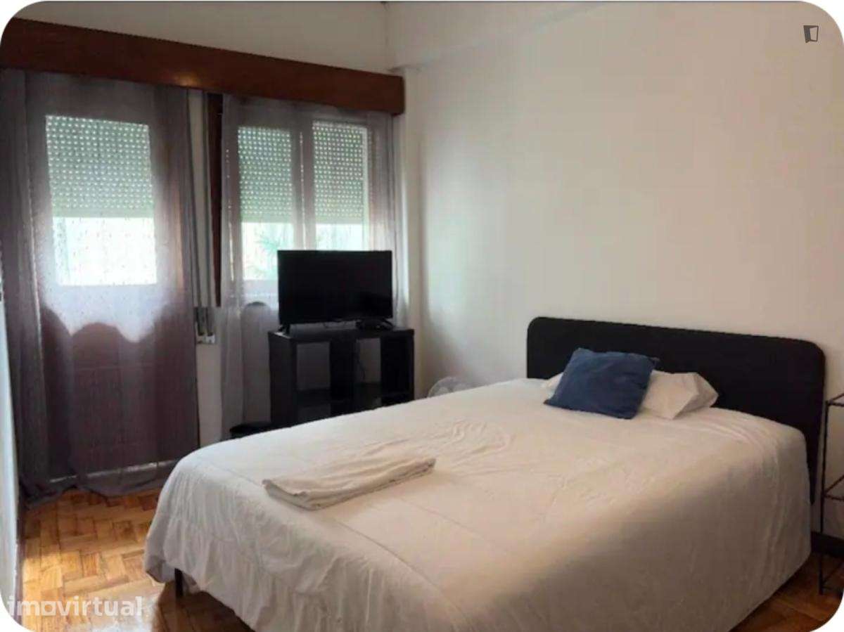 Quarto - localizado em Cedofeita Porto - Grande imagem: 4/12