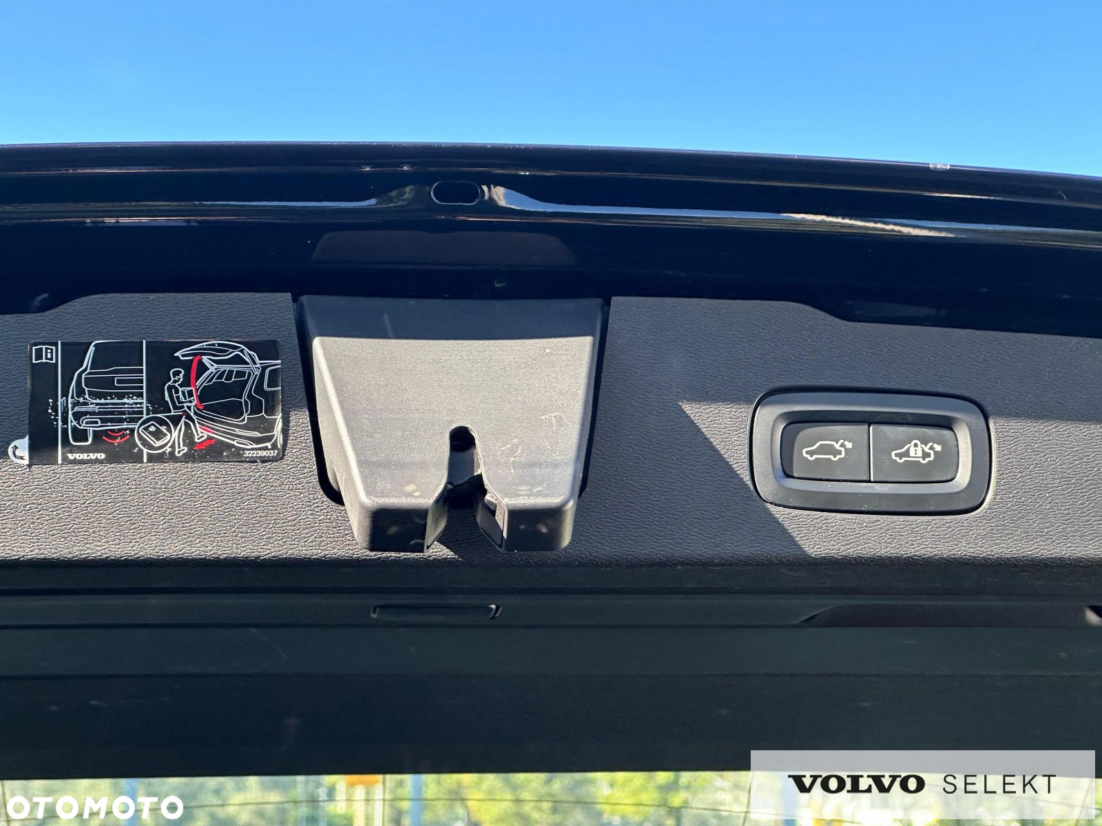 Volvo V60 Cross Country - 21