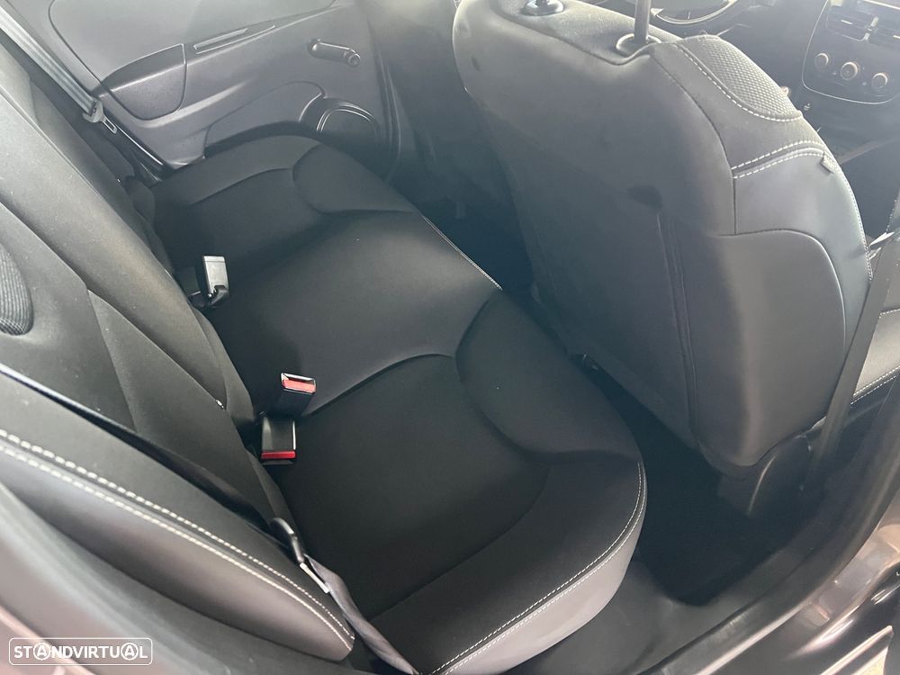 Renault Clio dCi 90 Dynamique - 19