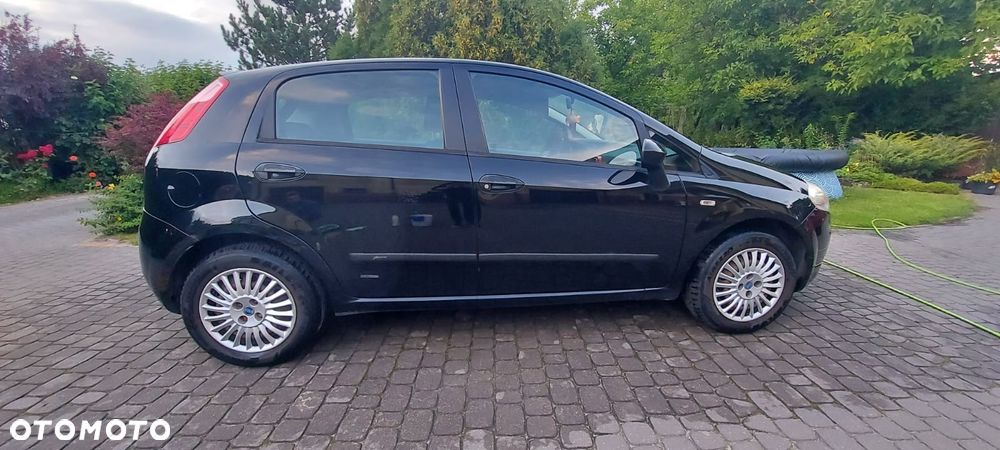 Fiat Grande Punto - 5