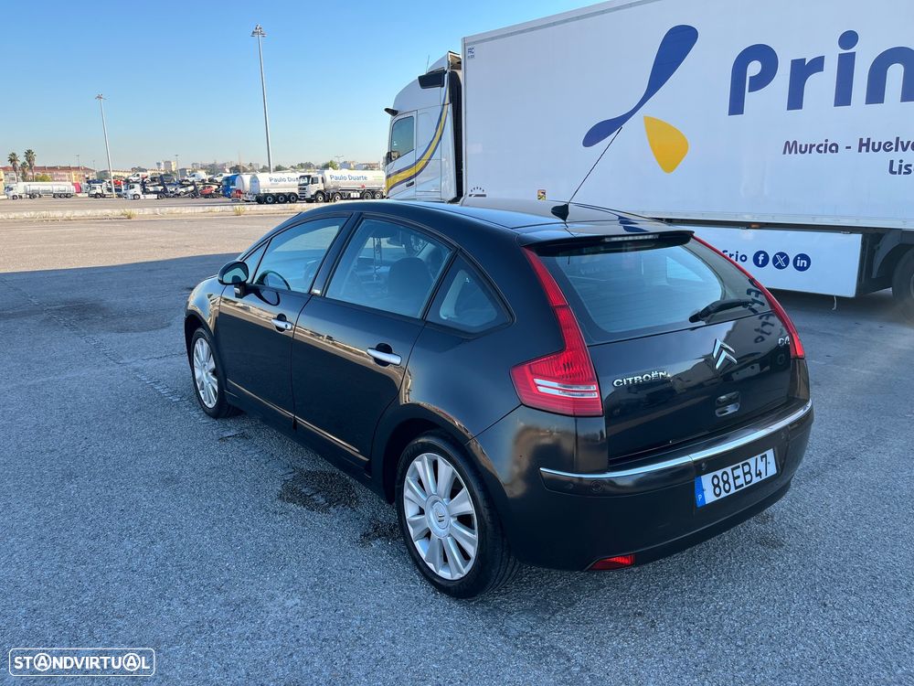 Citroën C4 1.6 HDi 110 Exclusive - 6