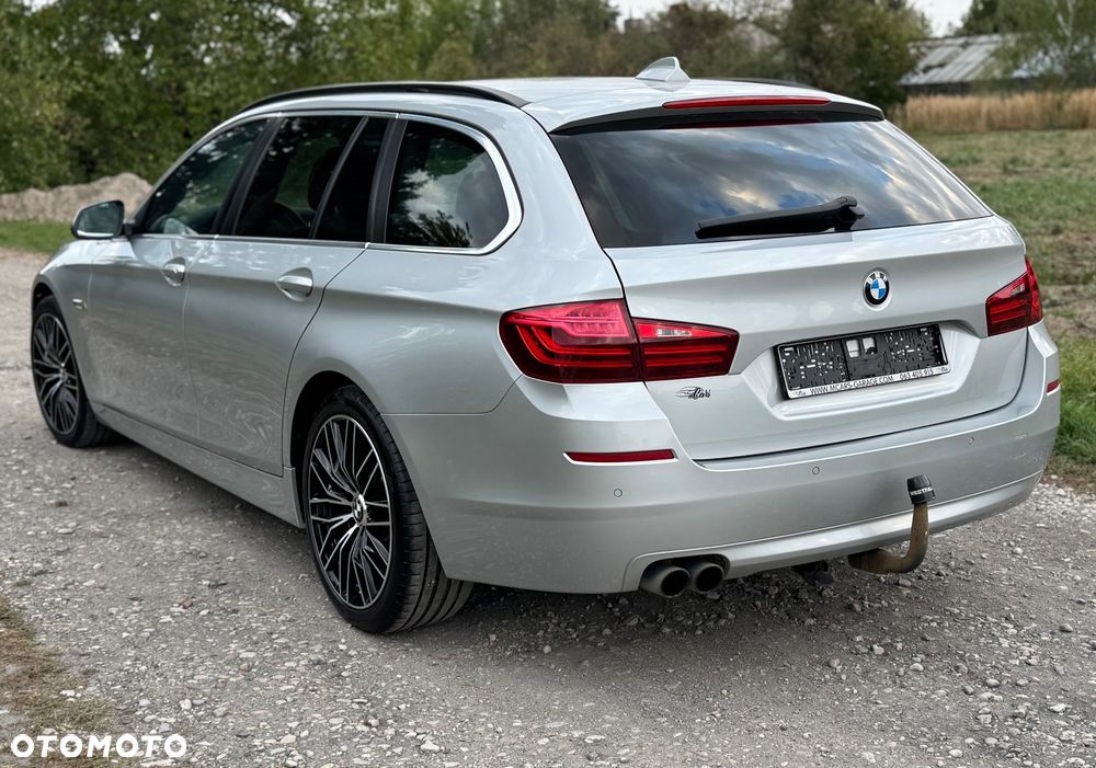 BMW Seria 5 518d - 12